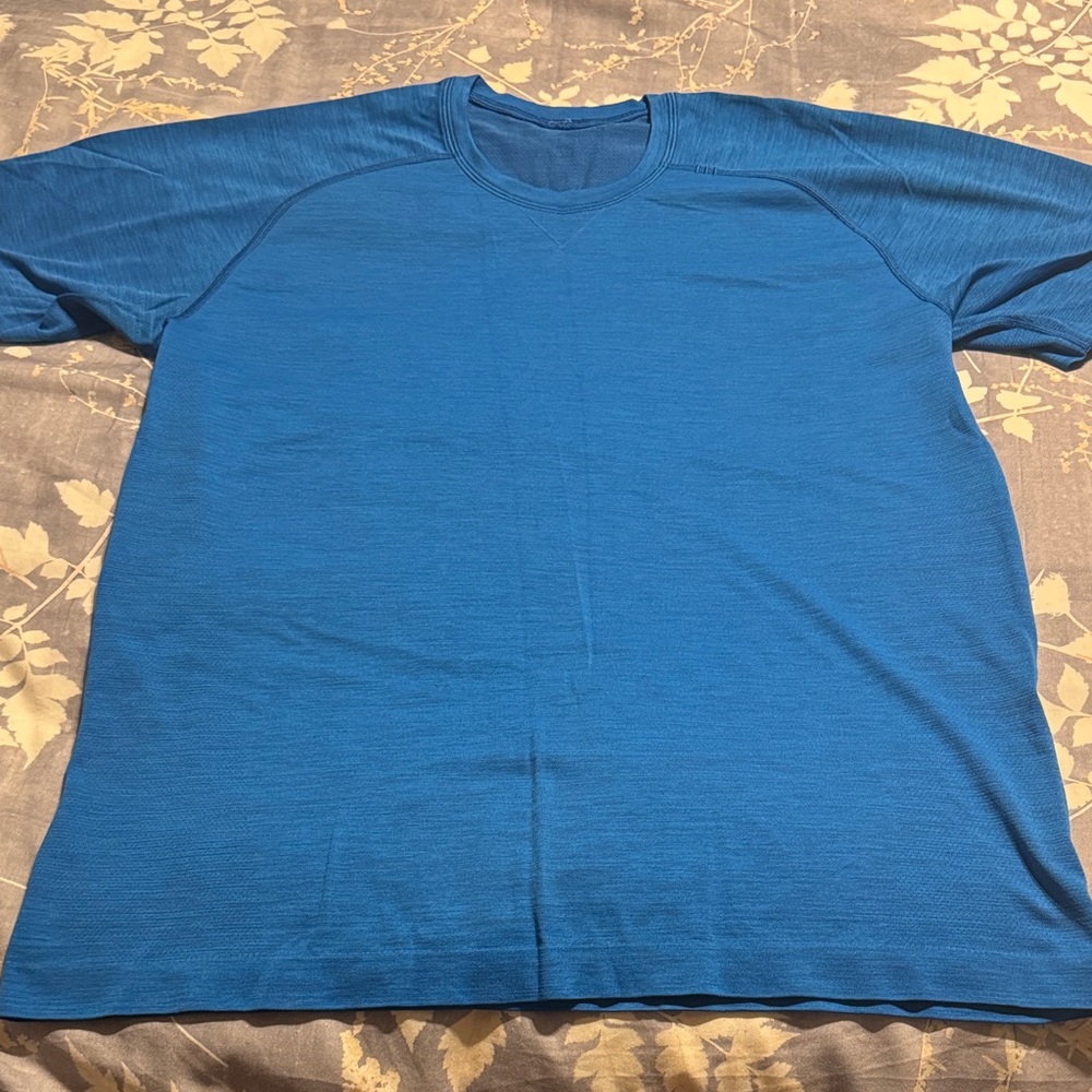 lululemon athletica Vibrant Blue Short Sleeve Tee